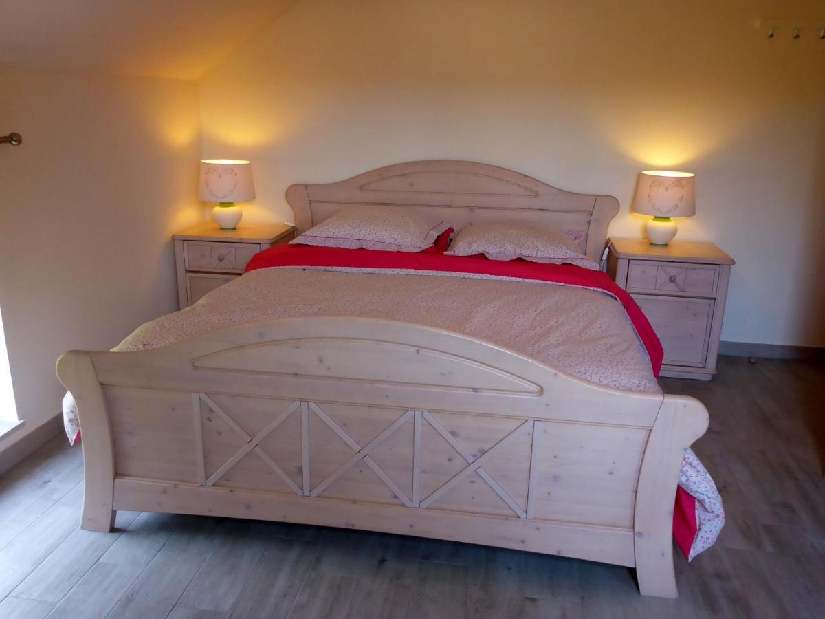 Maison Et Velos A Godinne Dans La Vallee De La Meuse Eksteriør bilde